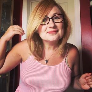 Meet your Posher, Sheila